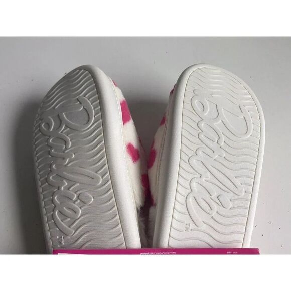 Barbie HEARTS Fluffy Slippers Pink Soft Indoor/Outdoor Women’s Sz L 8-9 NEW - Picture 7 of 10